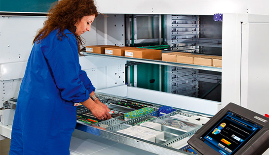 Parts storage utilizing a storage carousel