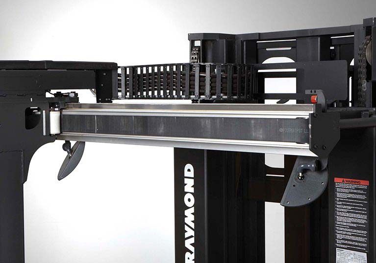 Raymond 9800 Swing Reach Truck advanced belt drive